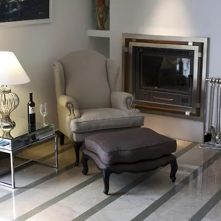 Villa 4520 *