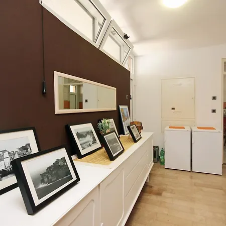Villa 4520 *